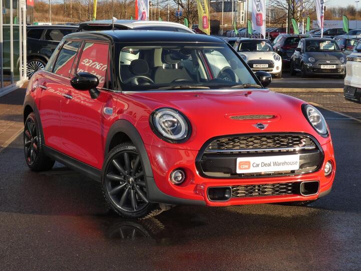 MINI Hatch 2.0 Cooper S Classic Steptronic Euro 6 (s/s) 5dr
