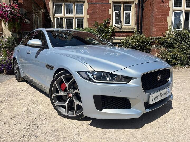Jaguar XE 3.0 V6 S Auto Euro 6 (s/s) 4dr