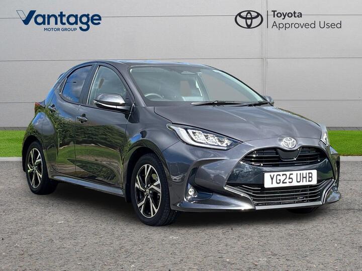 Toyota Yaris 1.5 VVT-h Design E-CVT Euro 6 (s/s) 5dr