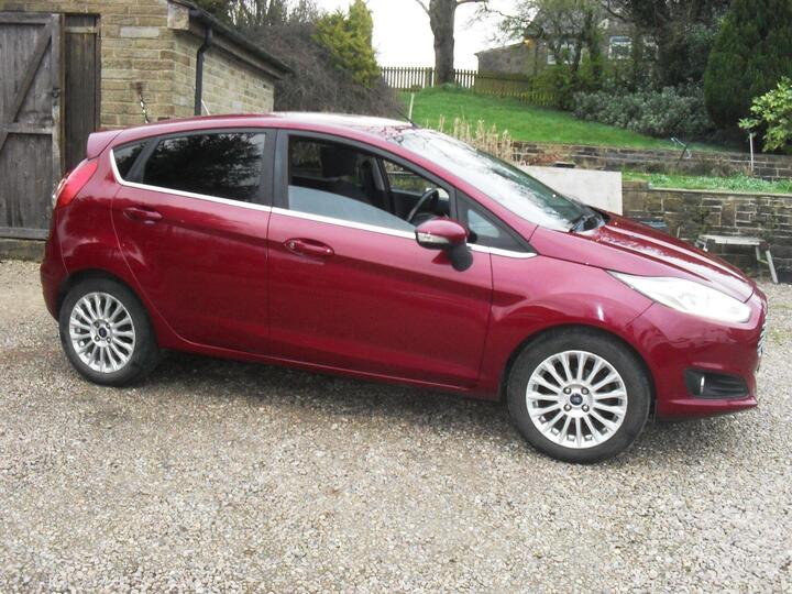 Ford Fiesta 1.5 TDCi Titanium Euro 5 5dr
