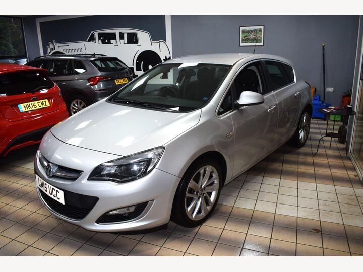 Vauxhall ASTRA 1.6i SRi Euro 6 5dr
