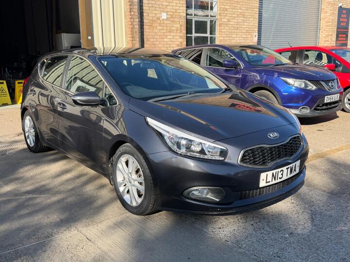 Kia Ceed 1.6 CRDi EcoDynamics 2 Euro 5 (s/s) 5dr