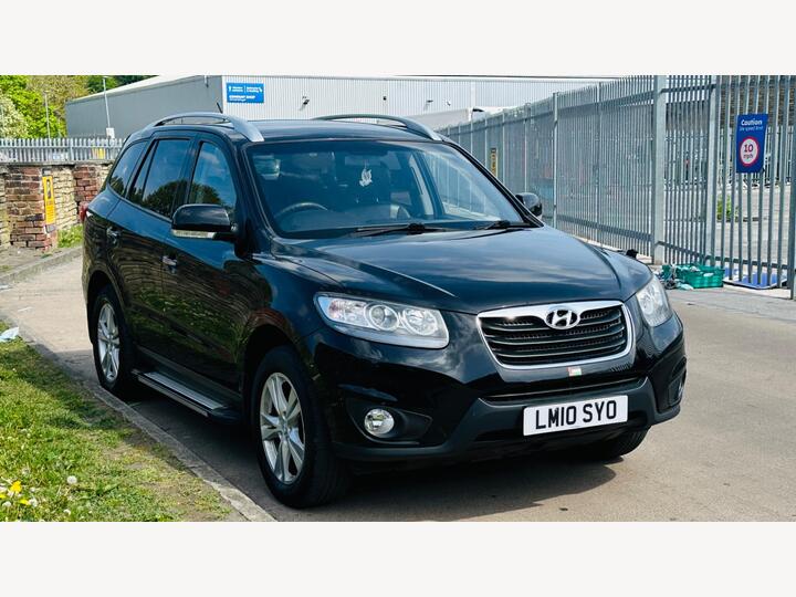 Hyundai Santa Fe 2.2 CRDi Premium Auto 4WD Euro 5 5dr (7 Seat) Hyundai Santa Fe 2.2 CRDi Premium Auto 4WD Euro 5 5dr (7 Seat)