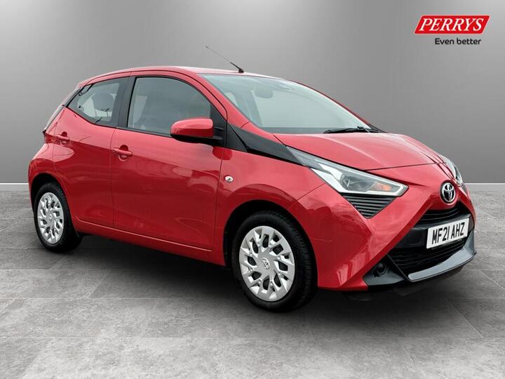 Toyota AYGO 1.0 VVT-i X-play X-shift Euro 6 5dr (Safety Sense)