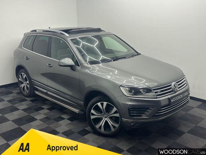 Volkswagen TOUAREG 3.0 TDI V6 BlueMotion Tech R-Line Tiptronic 4WD Euro 6 (s/s) 5dr