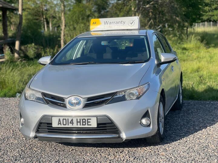 Toyota Auris 1.8 VVT-h Icon CVT Euro 5 (s/s) 5dr Toyota Auris 1.8 VVT-h Icon CVT Euro 5 (s/s) 5dr