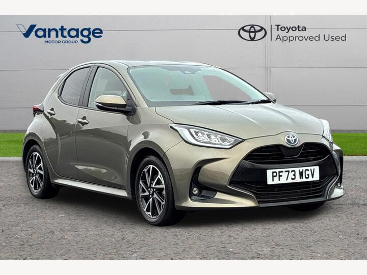 Toyota Yaris 1.5 VVT-h Design E-CVT Euro 6 (s/s) 5dr