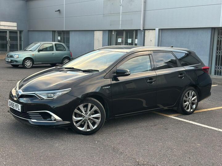 Toyota Auris 1.8 VVT-h Excel Touring Sports CVT Euro 6 (s/s) 5dr (Safety Sense)