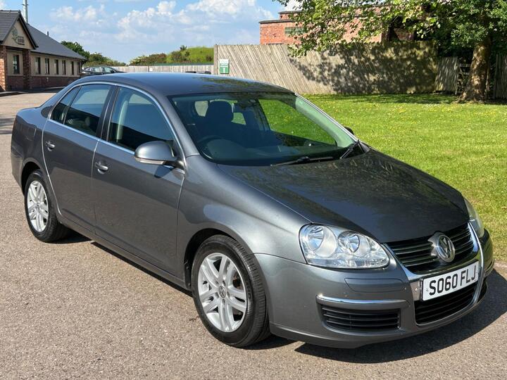 Volkswagen Jetta 1.6 TDI SE Euro 5 4dr