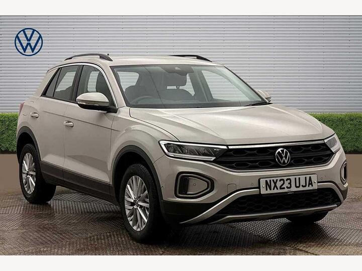 Volkswagen T-roc 1.0 TSI Life Euro 6 (s/s) 5dr Volkswagen T-roc 1.0 TSI Life Euro 6 (s/s) 5dr