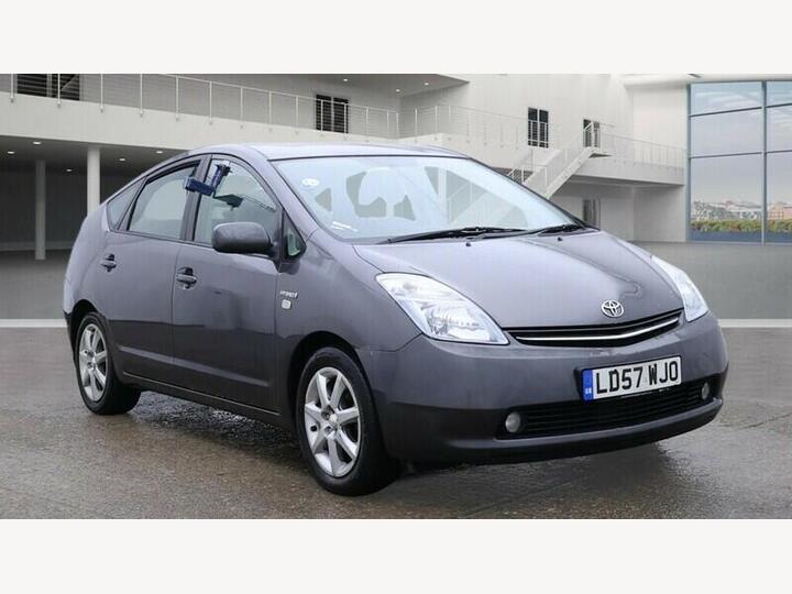 Toyota Prius 1.5 T Spirit CVT 5dr