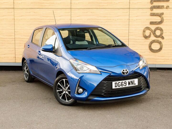 Toyota Yaris 1.5 VVT-i Icon Tech CVT Euro 6 5dr