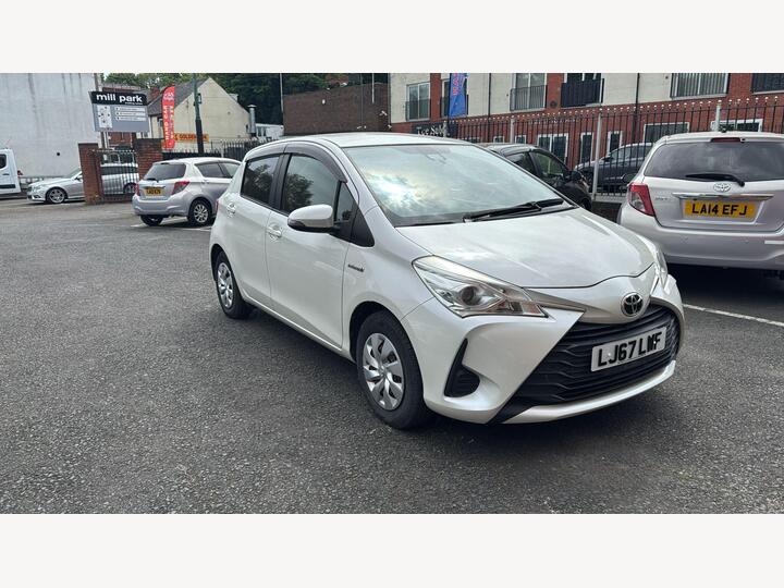 Toyota Yaris 1.5 VVT-h Active E-CVT Euro 6 5dr