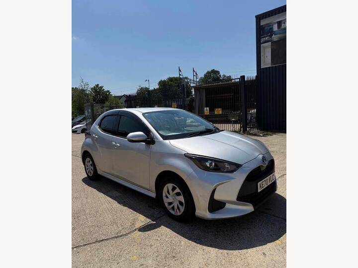 Toyota Yaris 1.5 VVT-h Icon E-CVT Euro 6 (s/s) 5dr