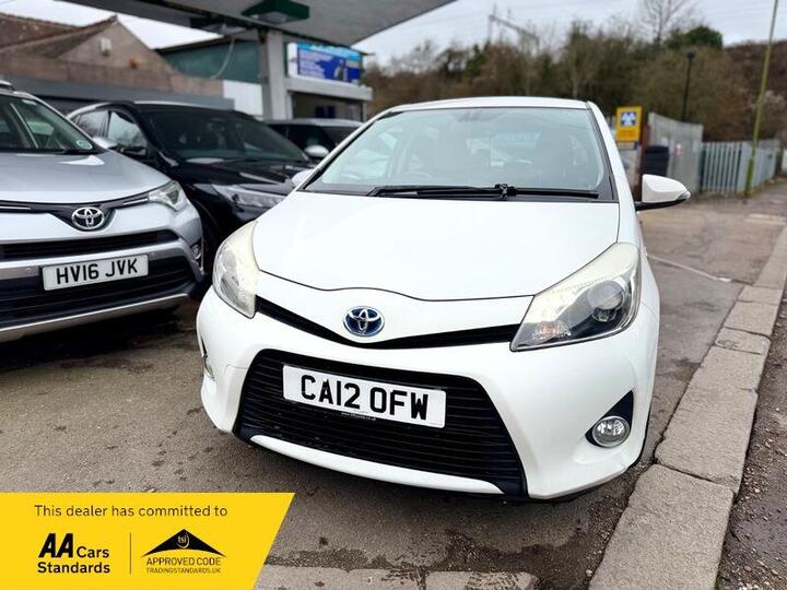 Toyota Yaris 1.5 VVT-h T Spirit CVT Euro 5 5dr