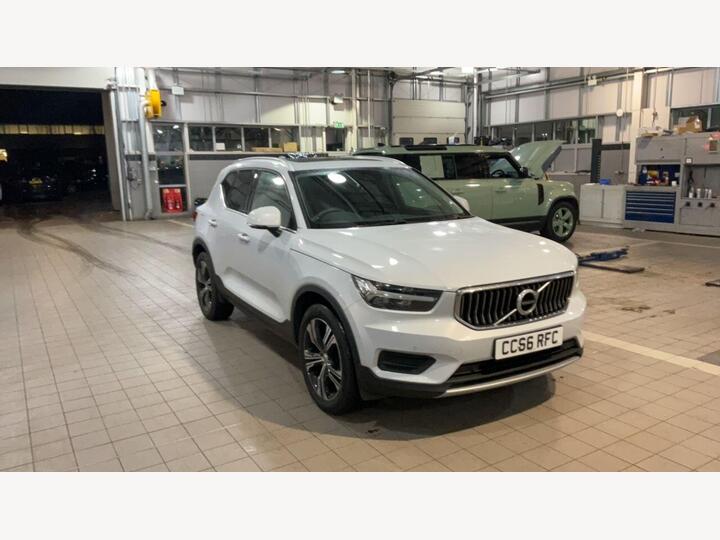 Volvo XC40 2.0 B4 MHEV Inscription DCT Auto AWD Euro 6 (s/s) 5dr
