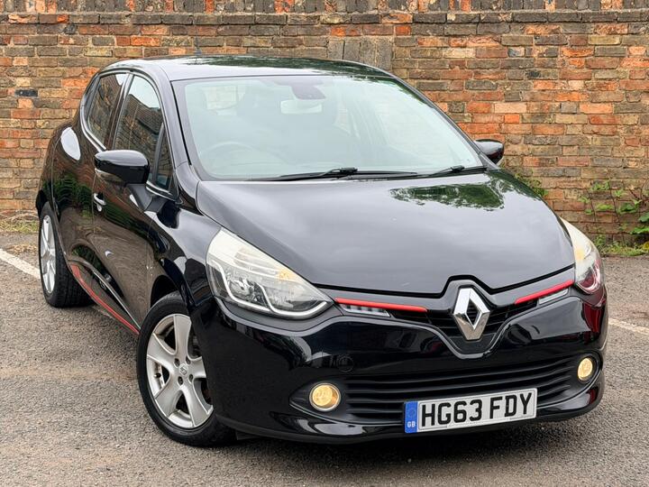 Renault Clio 1.2 16V Dynamique MediaNav Euro 5 5dr Renault Clio 1.2 16V Dynamique MediaNav Euro 5 5dr