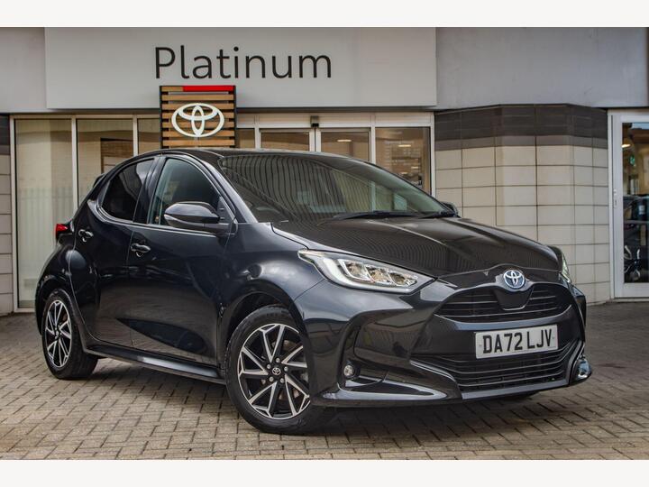 Toyota Yaris 1.5 VVT-h Design E-CVT Euro 6 (s/s) 5dr