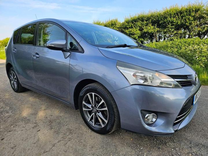 Toyota Verso 2.0 D-4D Icon Euro 5 5dr