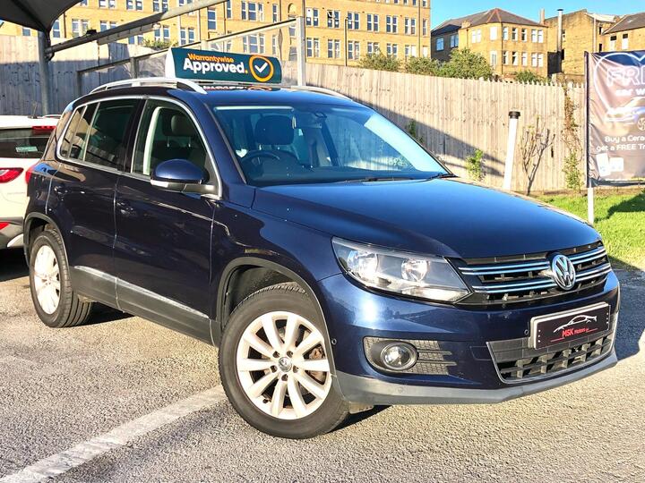 Volkswagen Tiguan 2.0 TDI BlueMotion Tech Match DSG 4WD Euro 5 (s/s) 5dr Volkswagen Tiguan 2.0 TDI BlueMotion Tech Match DSG 4WD Euro 5 (s/s) 5dr