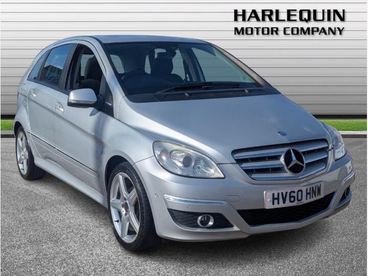 Mercedes-Benz B-CLASS 1.5 B160 BlueEfficiency SE 5dr Mercedes-Benz B-CLASS 1.5 B160 BlueEfficiency SE 5dr