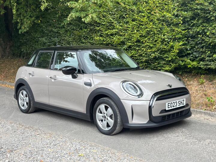 MINI Hatch 1.5 Cooper Classic Steptronic Euro 6 (s/s) 5dr