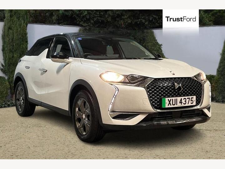 DS AUTOMOBILES DS 3 E-TENSE 50kWh Bastille Crossback Auto 5dr DS AUTOMOBILES DS 3 E-TENSE 50kWh Bastille Crossback Auto 5dr