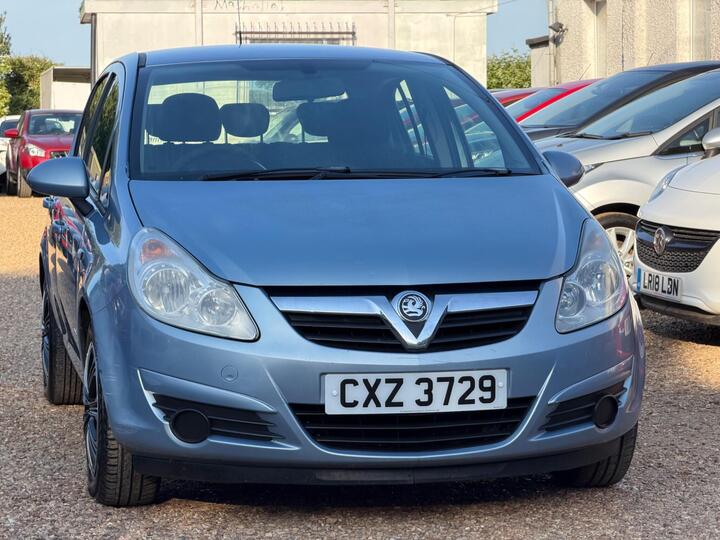 Vauxhall Corsa 1.4i 16v Club 5dr
