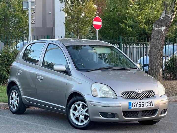 Toyota Yaris 1.3 VVT-i Colour Collection 5dr