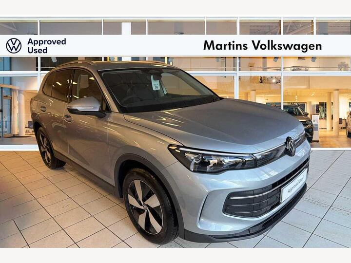 Volkswagen Tiguan 1.5 ETSI MHEV Match DSG Euro 6 (s/s) 5dr Volkswagen Tiguan 1.5 ETSI MHEV Match DSG Euro 6 (s/s) 5dr