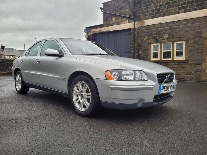 Volvo S60 2.0T S 4dr
