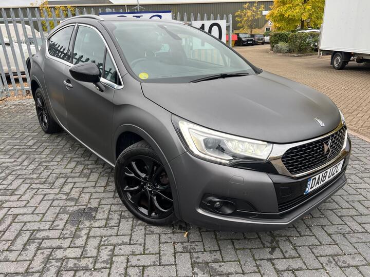 DS AUTOMOBILES DS 4 CROSSBACK 1.6 BlueHDi Moondust Crossback Euro 6 (s/s) 5dr DS AUTOMOBILES DS 4 CROSSBACK 1.6 BlueHDi Moondust Crossback Euro 6 (s/s) 5dr