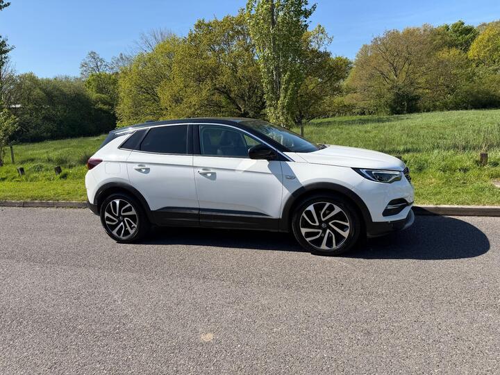 Vauxhall Grandland X 2.0 Turbo D BlueInjection Ultimate Auto Euro 6 (s/s) 5dr