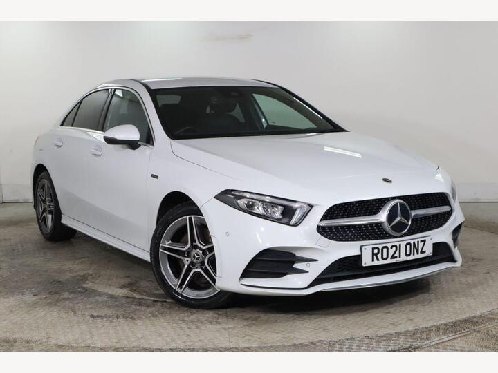 Mercedes-Benz A-CLASS 1.3 A250e 15.6kWh AMG Line (Executive) 8G-DCT Euro 6 (s/s) 4dr Mercedes-Benz A-CLASS 1.3 A250e 15.6kWh AMG Line (Executive) 8G-DCT Euro 6 (s/s) 4dr