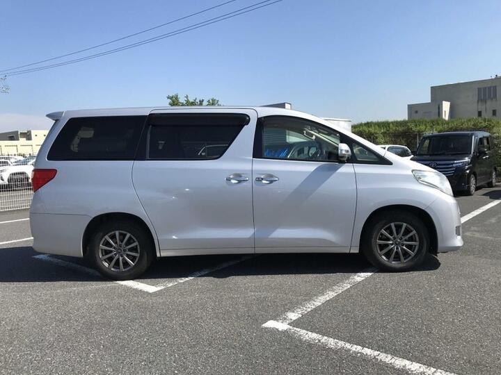 Toyota Alphard 240X