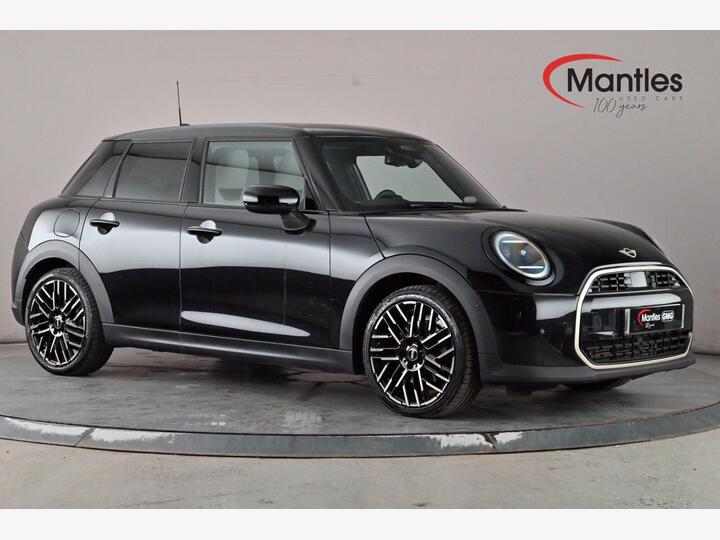 MINI Cooper 1.5C Exclusive Steptronic Euro 6 (s/s) 5dr