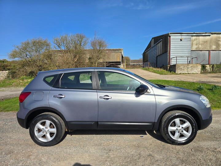 Nissan Qashqai 2.0 Acenta 2WD 5dr Nissan Qashqai 2.0 Acenta 2WD 5dr