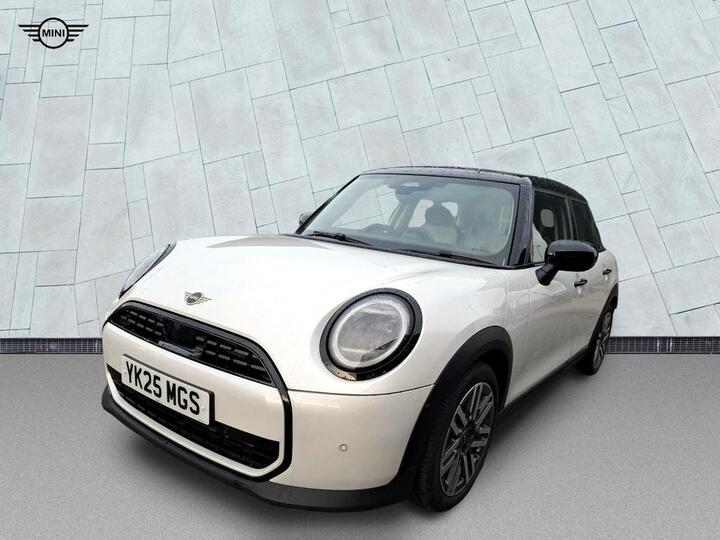 MINI Cooper 1.5C Classic Steptronic Euro 6 (s/s) 5dr