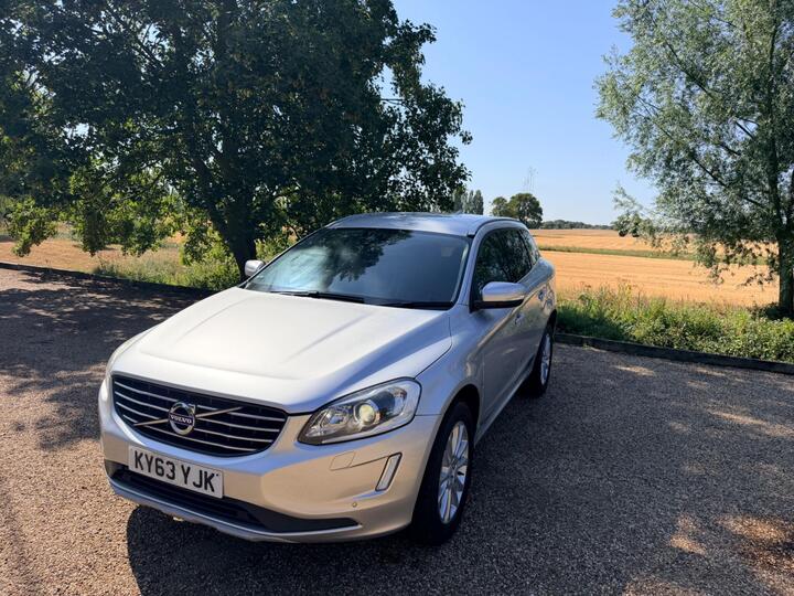 Volvo XC60 2.4 D5 SE Lux Nav Geartronic AWD Euro 5 5dr