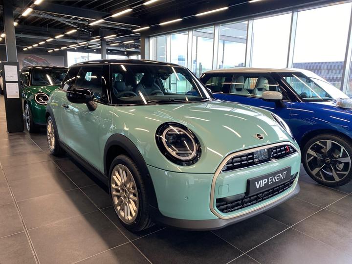 MINI Cooper 2.0S Sport Steptronic Euro 6 (s/s) 3dr