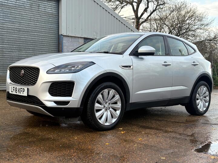 Jaguar E-PACE 2.0 D240 SE Auto AWD Euro 6 (s/s) 5dr Jaguar E-PACE 2.0 D240 SE Auto AWD Euro 6 (s/s) 5dr
