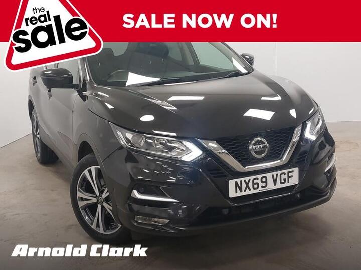 Nissan Qashqai 1.3 DIG-T N-Connecta Euro 6 (s/s) 5dr