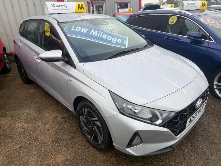 Hyundai I20 1.0 T-GDi MHEV SE Connect Euro 6 (s/s) 5dr Hyundai I20 1.0 T-GDi MHEV SE Connect Euro 6 (s/s) 5dr