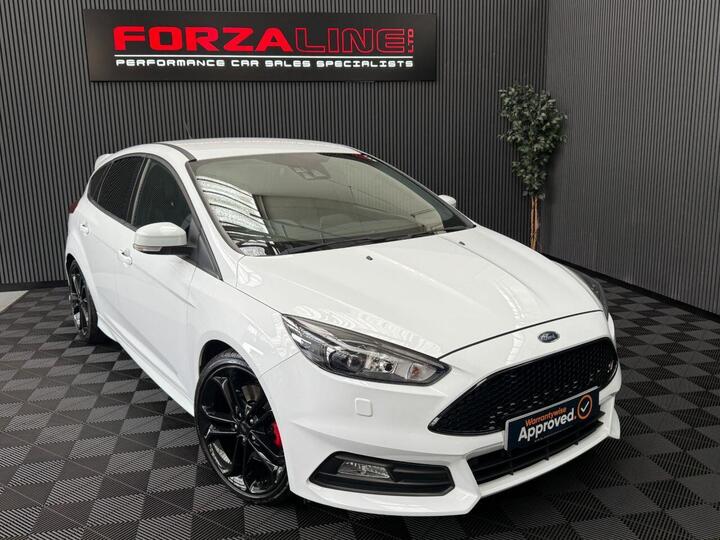 Ford FOCUS 2.0T EcoBoost ST-3 Euro 6 (s/s) 5dr