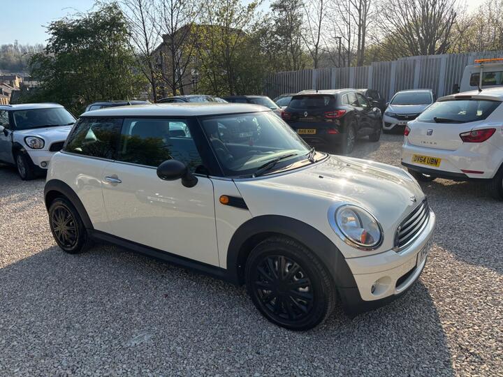 MINI Hatch 1.6 First Euro 5 3dr