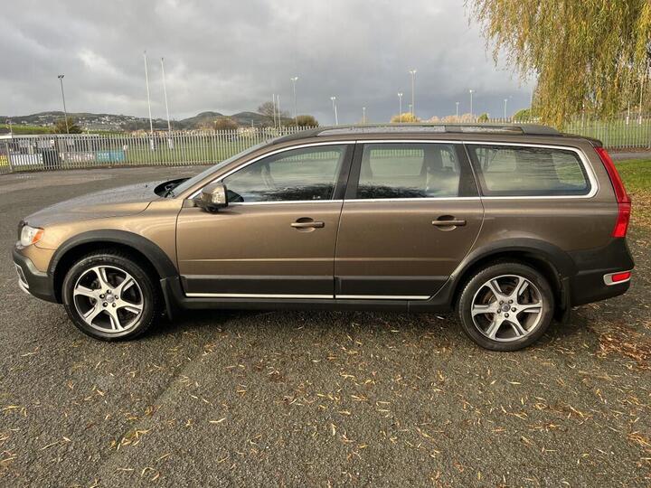 Volvo XC70 2.4 D5 SE Lux Geartronic AWD Euro 5 5dr