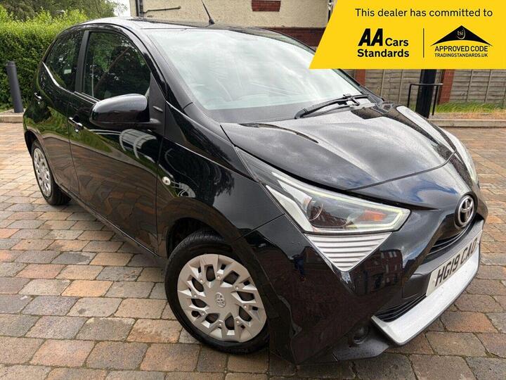 Toyota AYGO 1.0 VVT-i X-play Euro 6 5dr