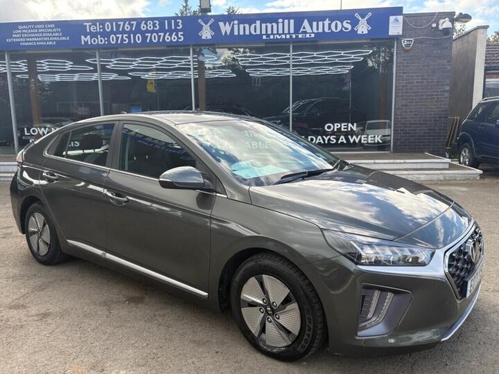 Hyundai IONIQ 1.6 H-GDi Premium DCT Euro 6 (s/s) 5dr