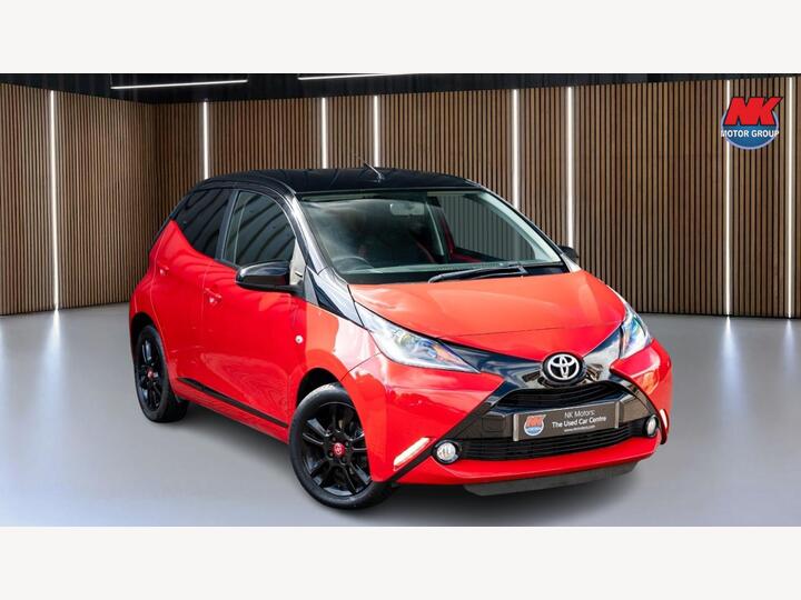 Toyota AYGO 1.0 VVT-i X-cite 4 Red Bi-Tone Euro 6 5dr