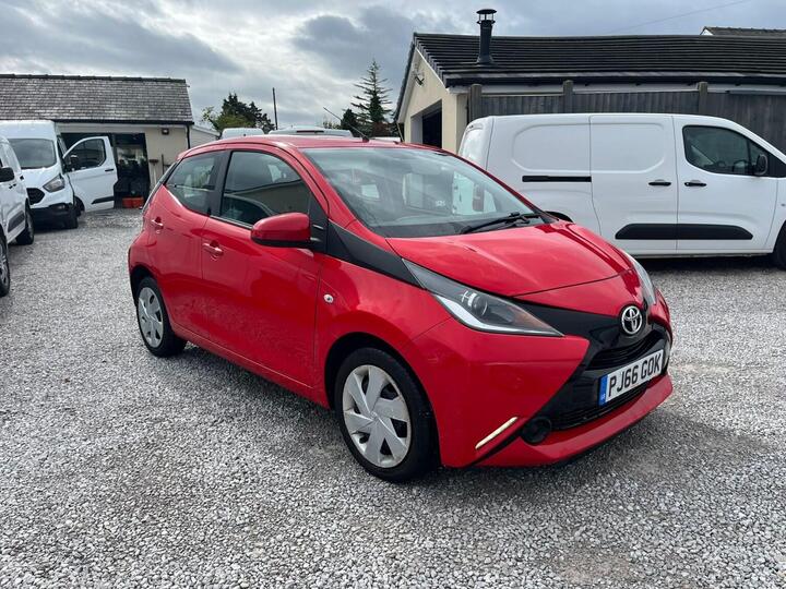 Toyota AYGO 1.0 VVT-i X-play Euro 5 5dr Euro 5